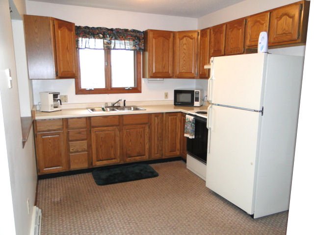2708 Jean Duluth Road Duluth, MN 55804 - Photo 3 of 15