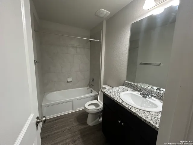 $2,300 | 6522 Babcock Terrace, San Antonio, TX 78249