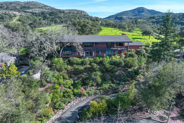 $1,849,000 | 23 St Michael Circle, Napa, CA 94558