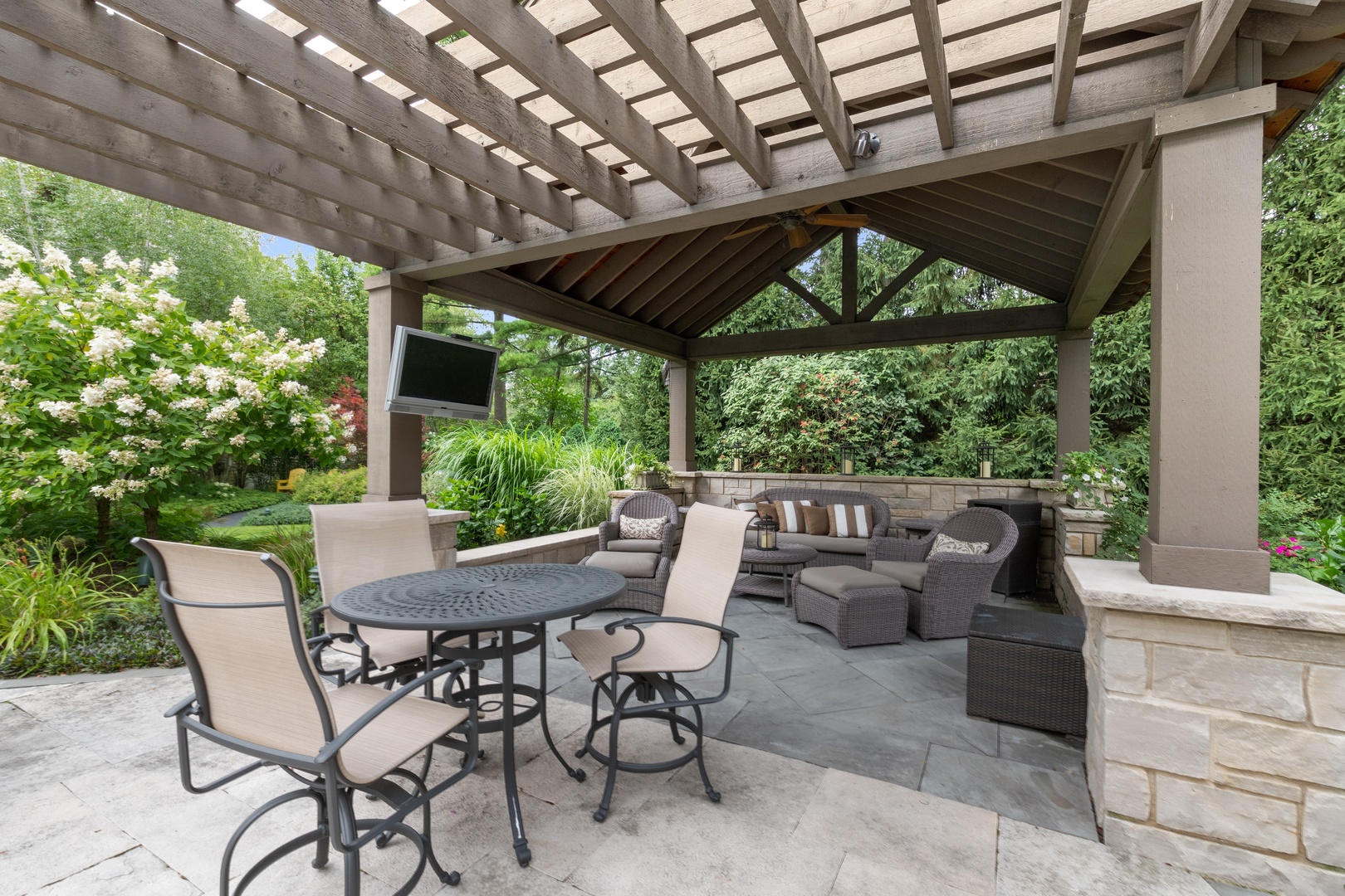 1101 Seneca Road Wilmette, IL 60091 - Photo 23 of 46