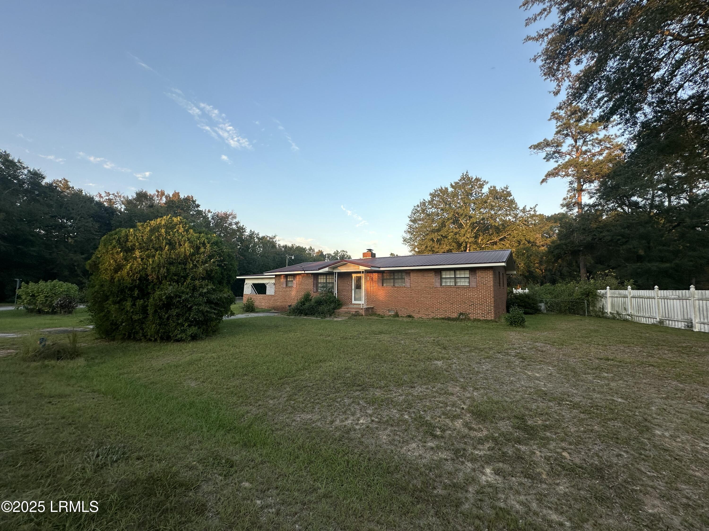 388 Warren Street Allendale, SC 29810 - Photo 2 of 22 IMG_5444