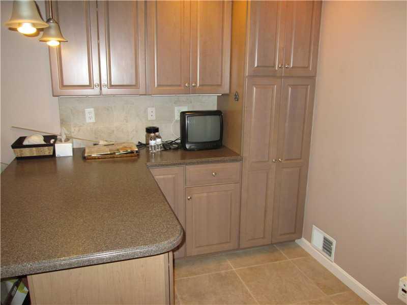 155 Gilmore Road Finleyville, PA 15332 - Photo 5 of 21 Kitchen.