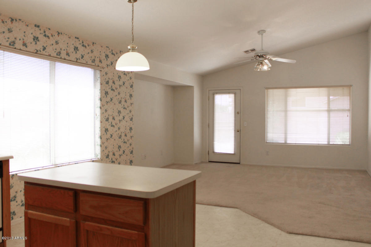 117 West Del Rio Street Gilbert, AZ 85233 - Photo 5 of 18 005 Kitchen open to family room