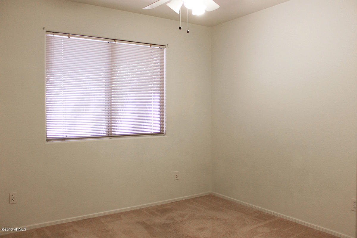 117 West Del Rio Street Gilbert, AZ 85233 - Photo 10 of 18 010 Bedroom 2