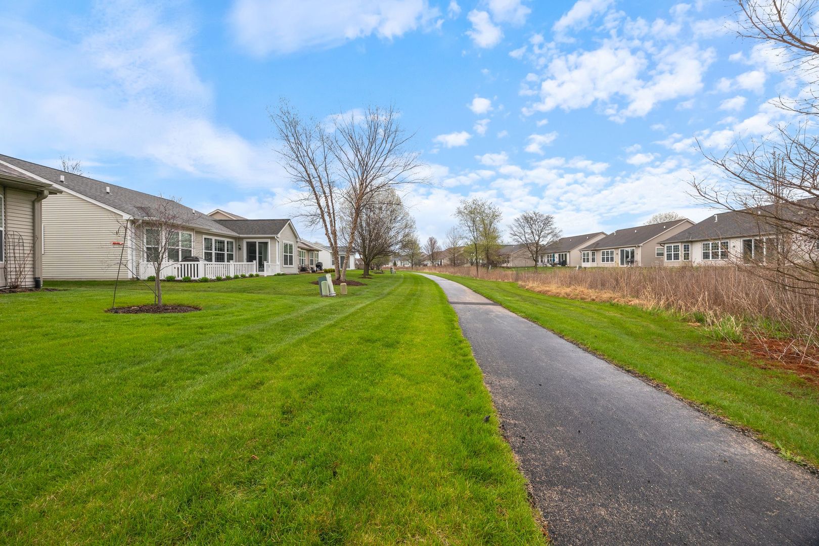 2543 Edgewater Drive Elgin, IL 60124 - Photo 9 of 9 a view of a park with a slide