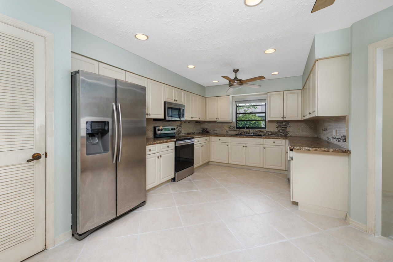 246 Southeast Ila Street Stuart, FL 34994 - Photo 16 of 47 untitled-18