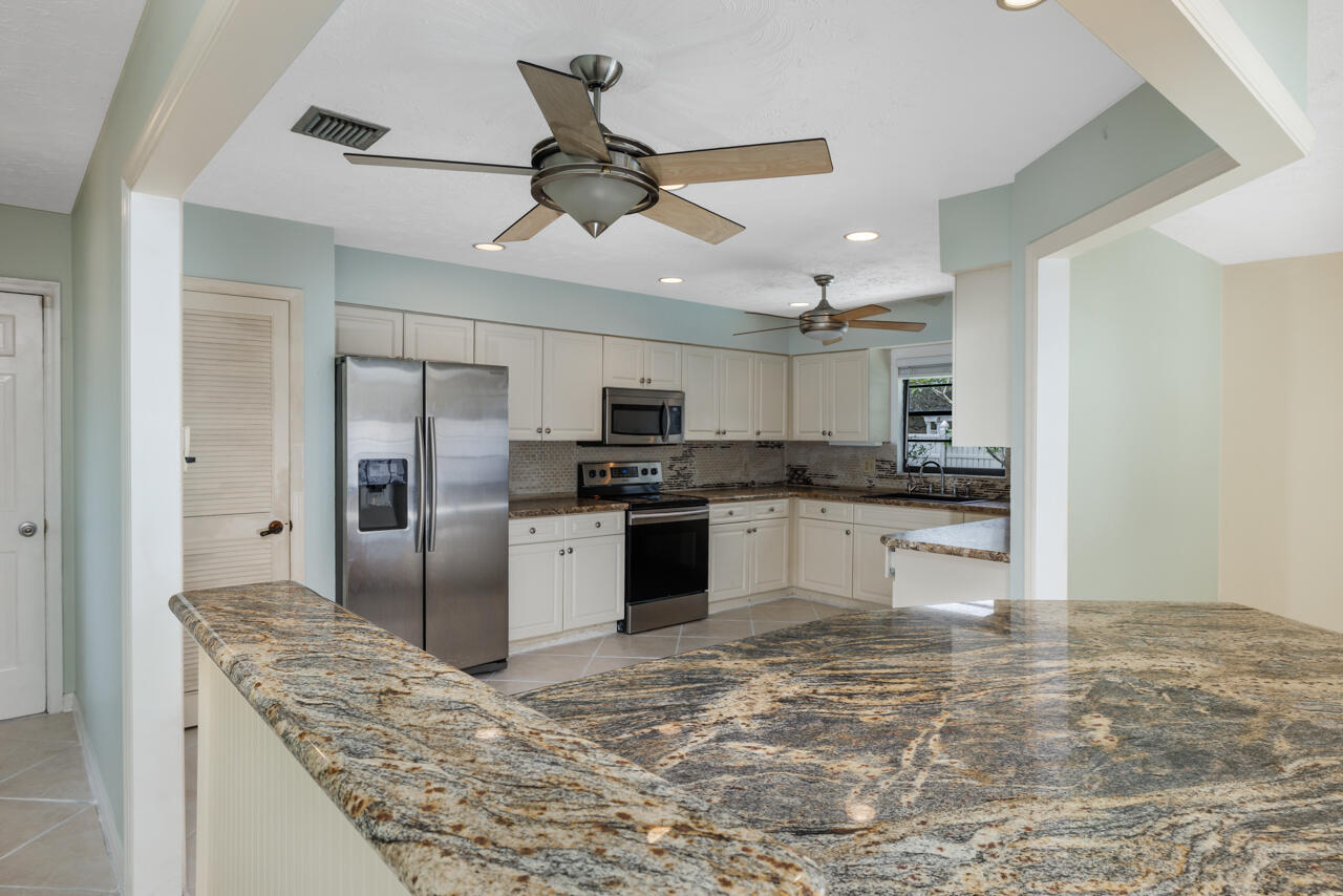 246 Southeast Ila Street Stuart, FL 34994 - Photo 20 of 47 untitled-25