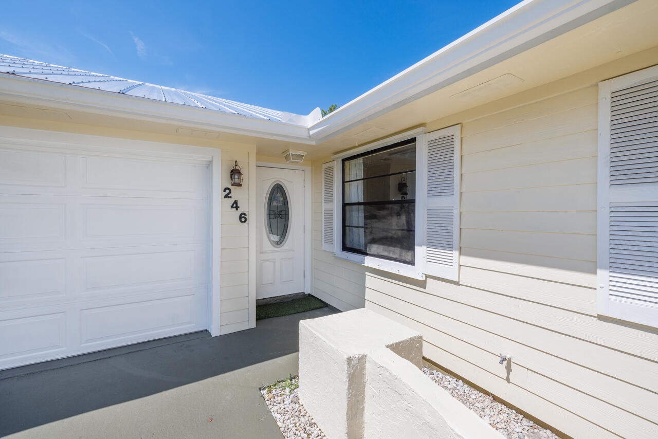 246 Southeast Ila Street Stuart, FL 34994 - Photo 3 of 47 untitled-19