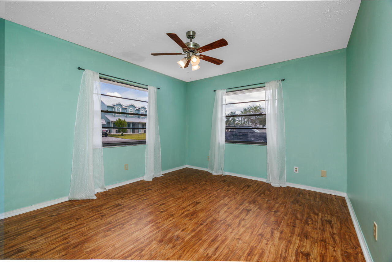 246 Southeast Ila Street Stuart, FL 34994 - Photo 41 of 47 untitled-38