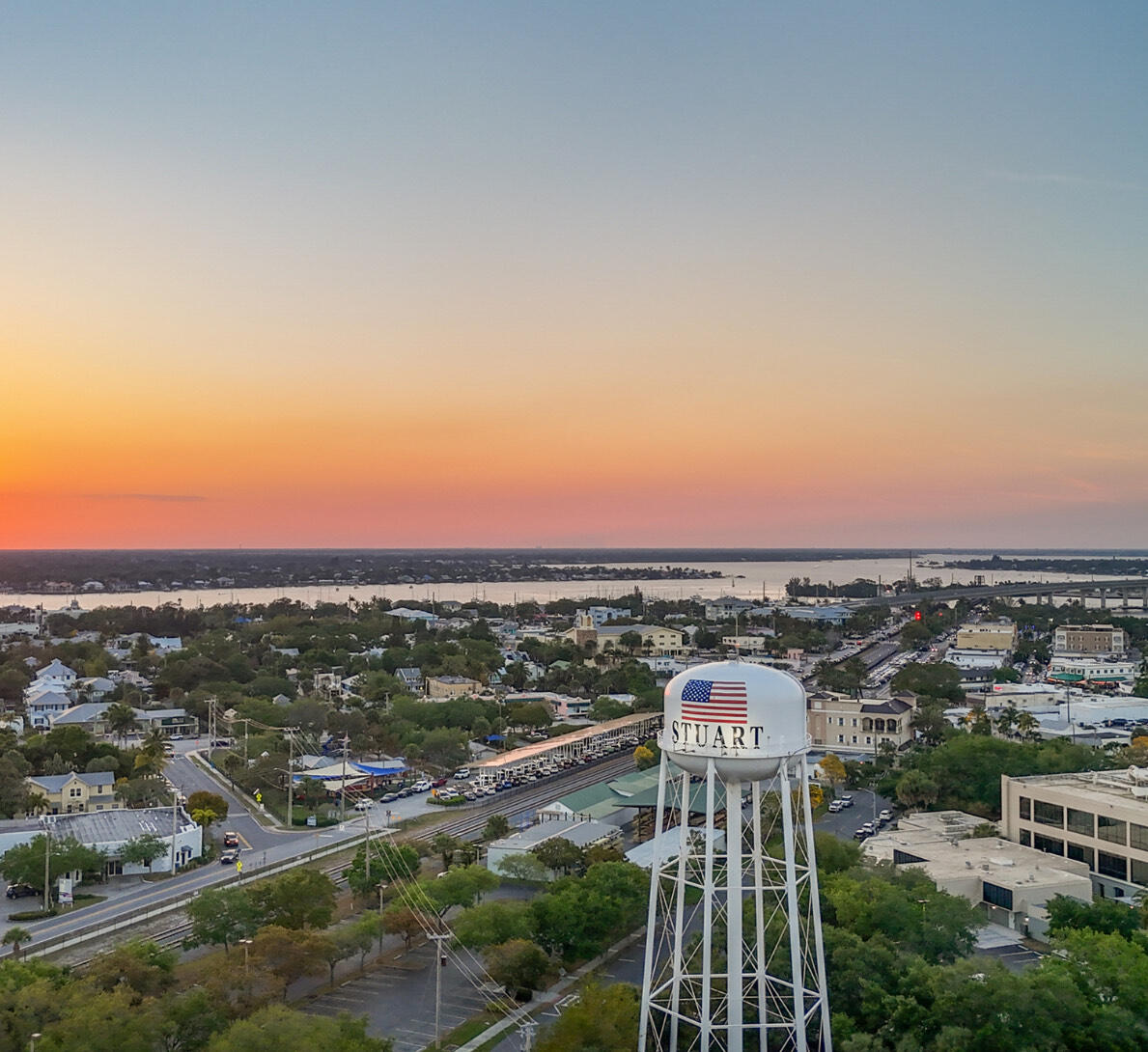 246 Southeast Ila Street Stuart, FL 34994 - Photo 8 of 47 IMG_4960