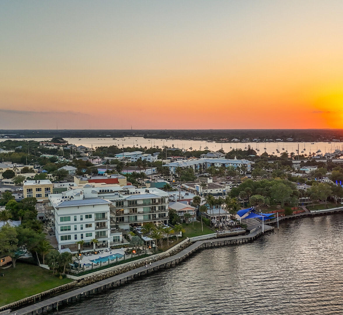 246 Southeast Ila Street Stuart, FL 34994 - Photo 9 of 47 IMG_4959