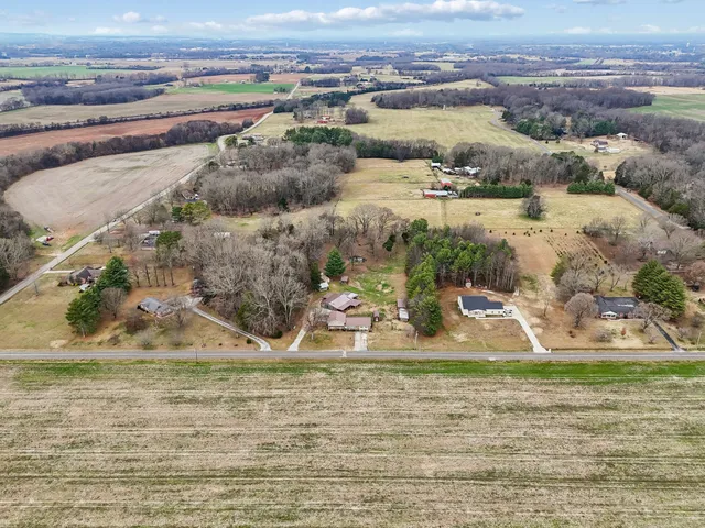 $415,000 | 135 Carter Road, Winchester, TN 37398