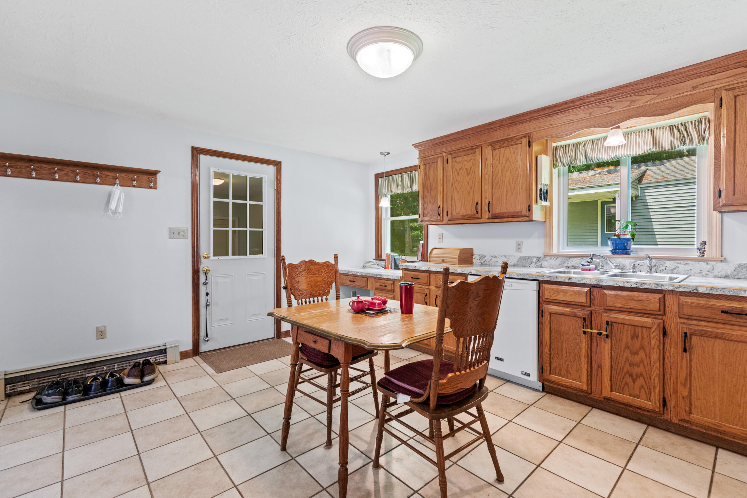 260 Pope Road Windham, ME 04062 - Photo 7 of 40 Kitchen