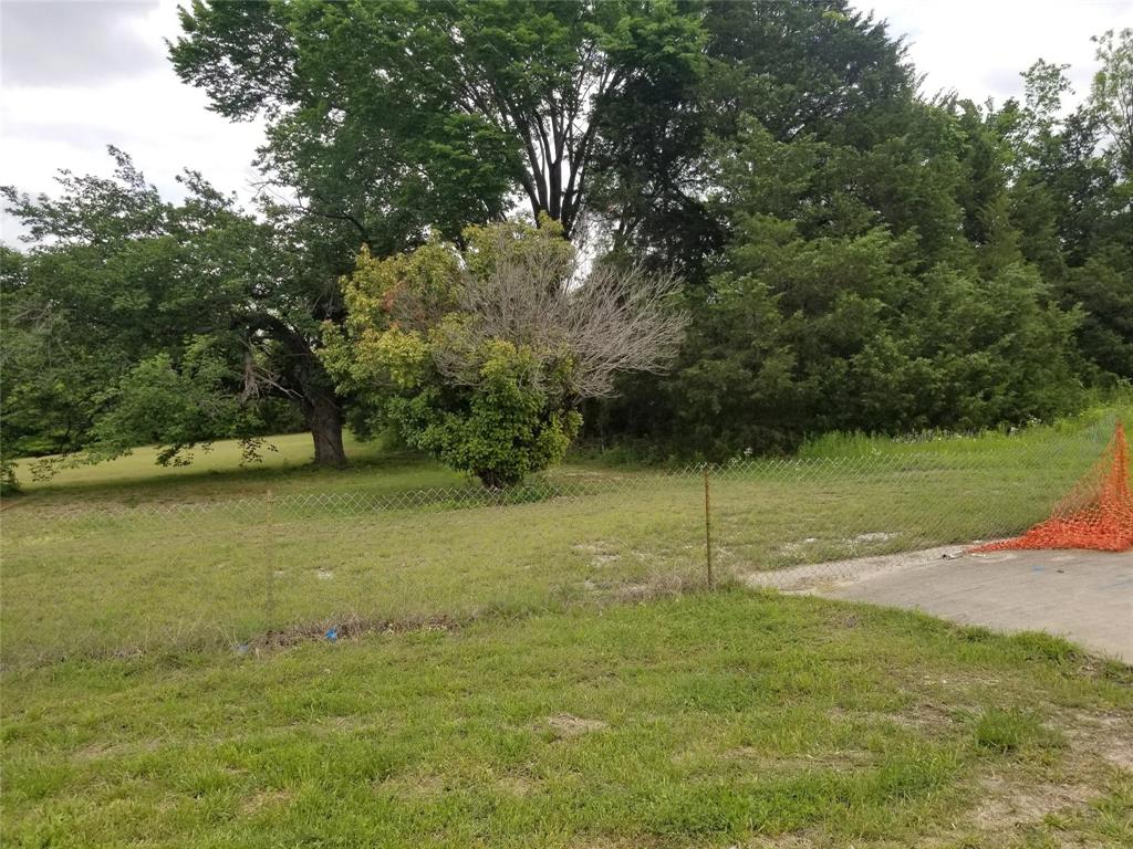5808 President George Bush Highway Rowlett, TX 75089 - Photo 2 of 10 a view of outdoor space and yard
