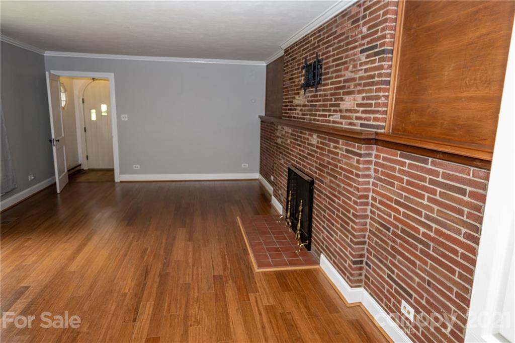 629 Rutherford Road Marion, NC 28752 - Photo 2 of 14 Gallery Image 2