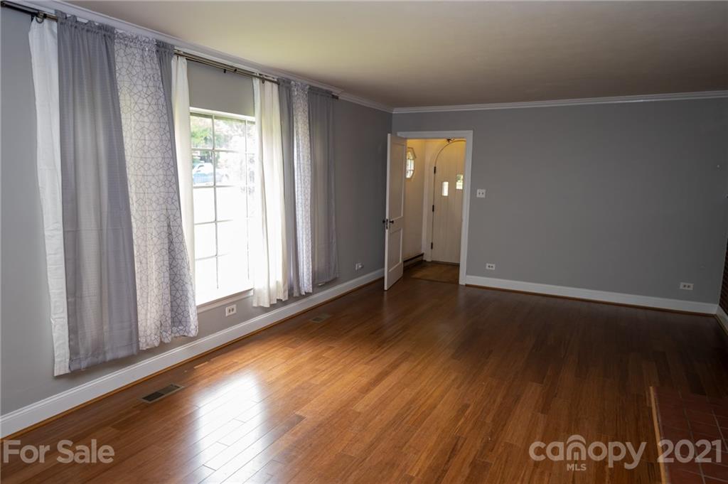 629 Rutherford Road Marion, NC 28752 - Photo 3 of 14 Gallery Image 3