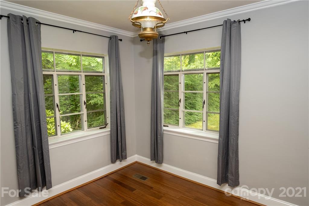 629 Rutherford Road Marion, NC 28752 - Photo 7 of 14 Gallery Image 7