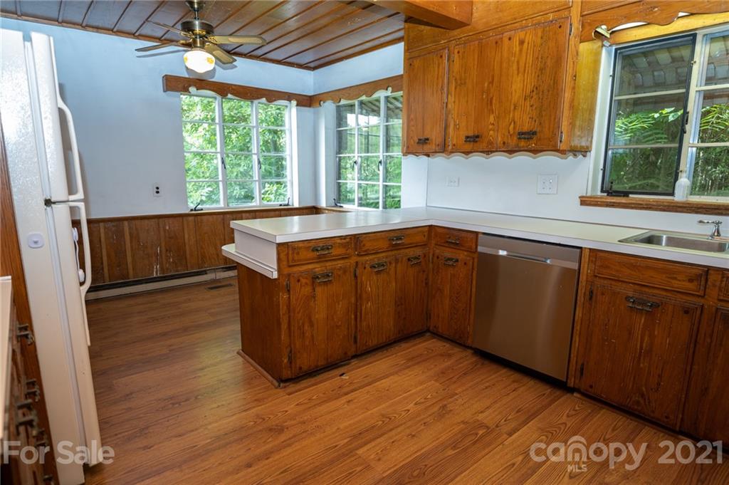 629 Rutherford Road Marion, NC 28752 - Photo 10 of 14 Gallery Image 10