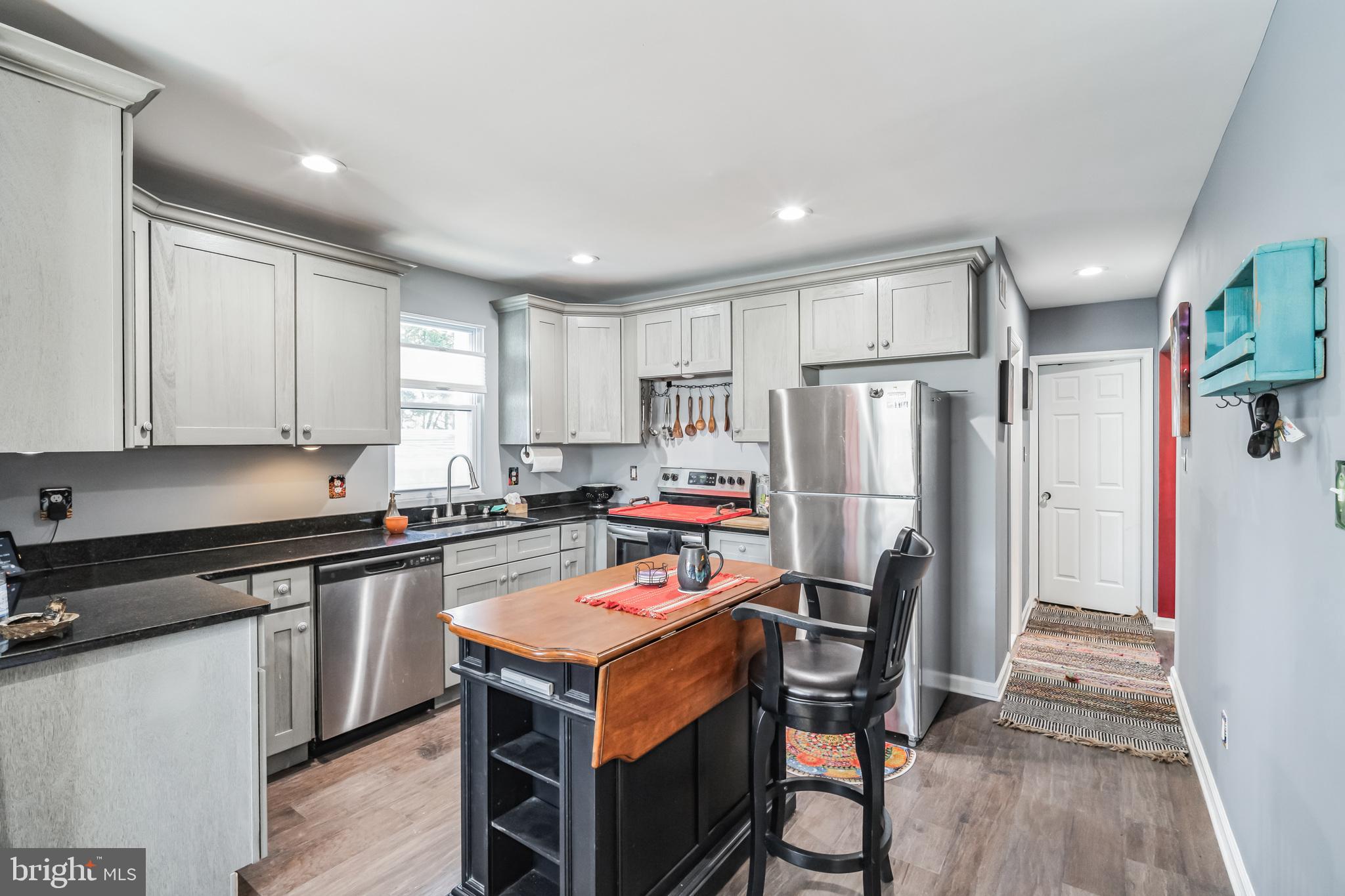 748 West Quillytown Road Carneys Point, NJ 08069 - Photo 8 of 18 Gallery Image 8