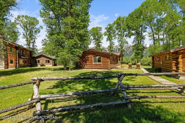 $11,950,000 | 6455 Snake River Ranch Road, Wilson, WY 83014