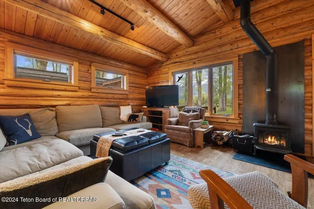 $11,950,000 | 6455 Snake River Ranch Road, Wilson, WY 83014