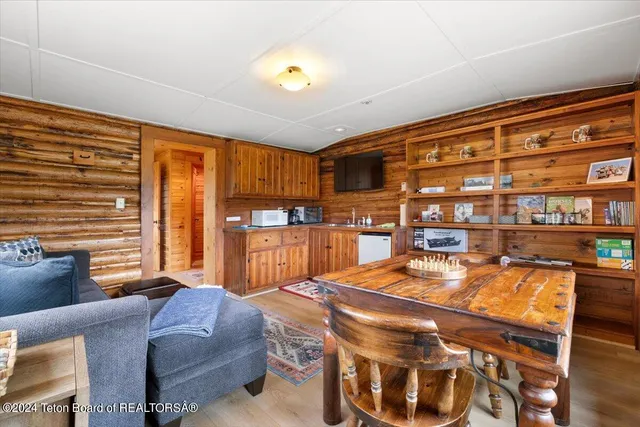 $11,950,000 | 6455 Snake River Ranch Road, Wilson, WY 83014