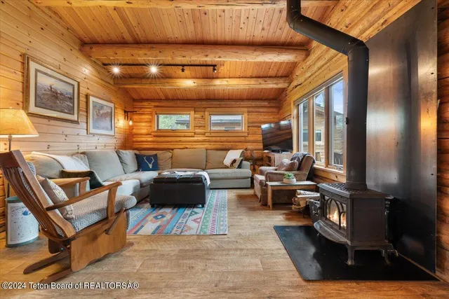 $11,950,000 | 6455 Snake River Ranch Road, Wilson, WY 83014