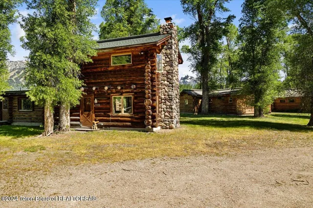 $11,950,000 | 6455 Snake River Ranch Road, Wilson, WY 83014