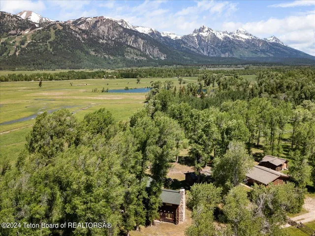 $11,950,000 | 6455 Snake River Ranch Road, Wilson, WY 83014