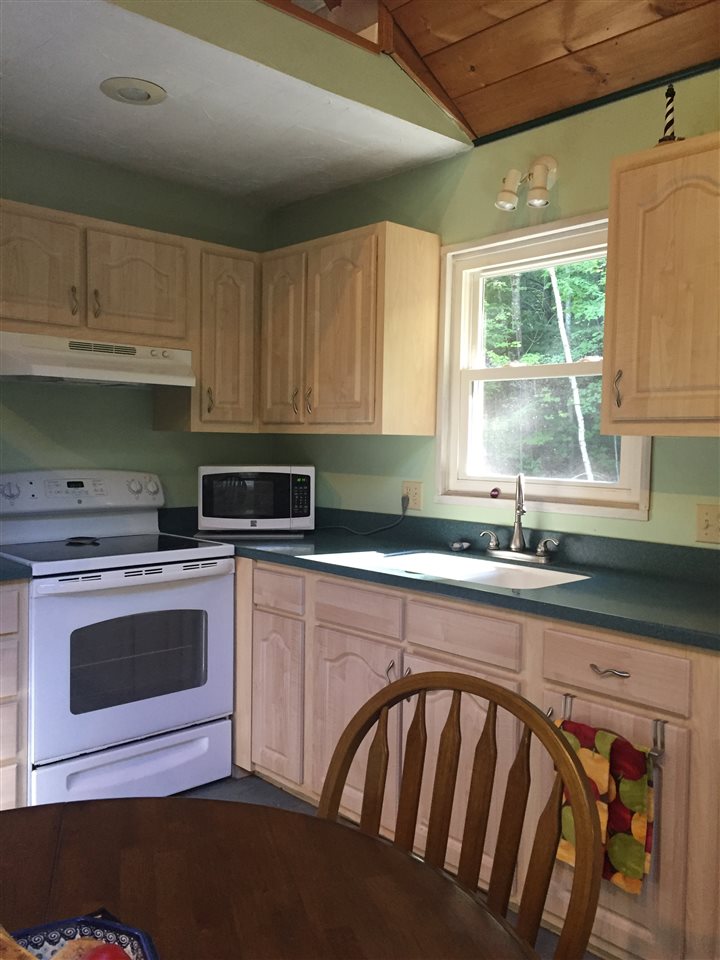 174 Tate Road Gilford, NH 03249 - Photo 26 of 38