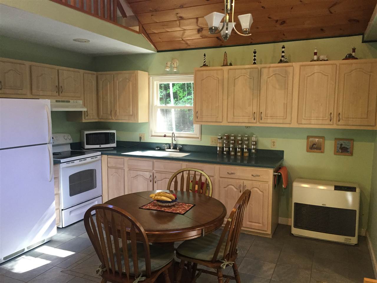 174 Tate Road Gilford, NH 03249 - Photo 28 of 38
