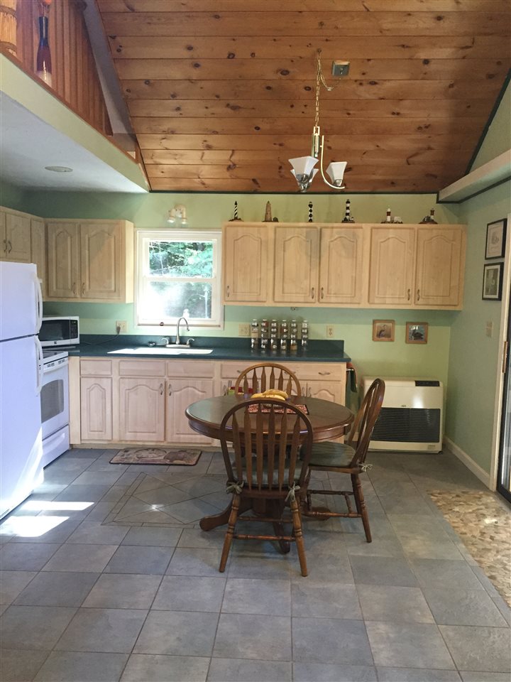 174 Tate Road Gilford, NH 03249 - Photo 29 of 38