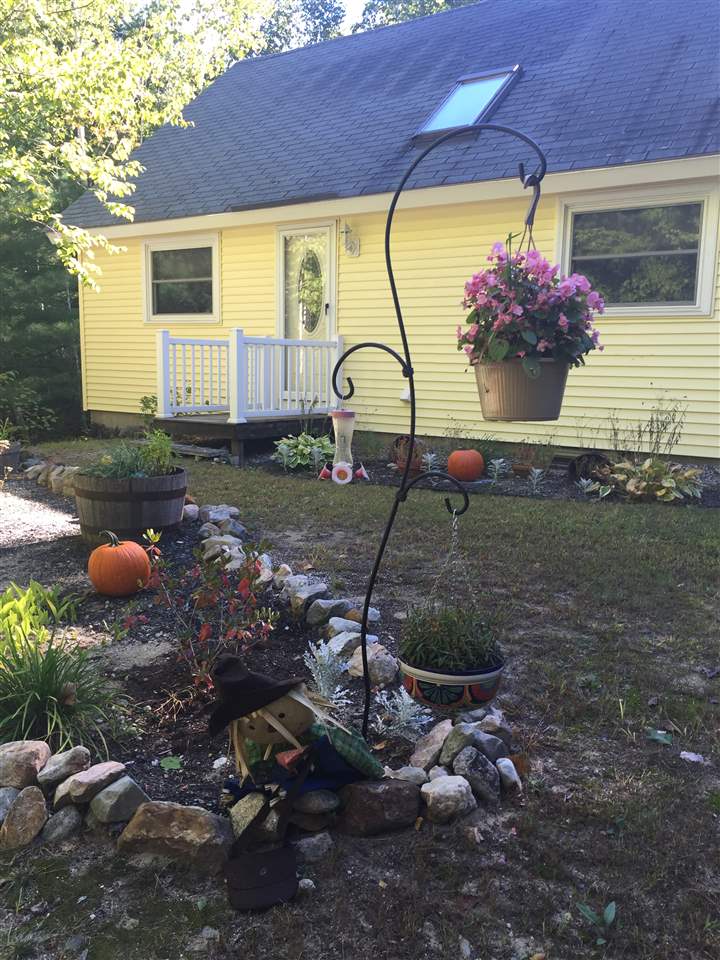 174 Tate Road Gilford, NH 03249 - Photo 8 of 38