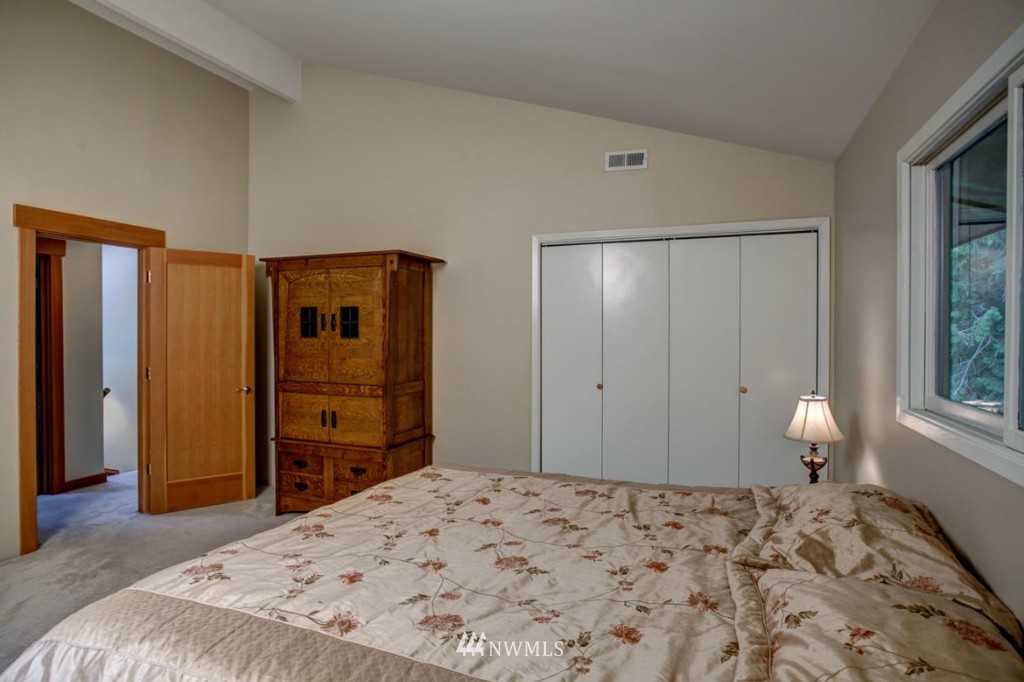 23209 39th Avenue Southeast Bothell, WA 98021 - Photo 12 of 24