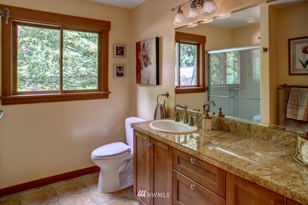23209 39th Avenue Southeast Bothell, WA 98021 - Photo 15 of 24