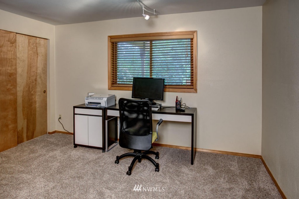 23209 39th Avenue Southeast Bothell, WA 98021 - Photo 18 of 24