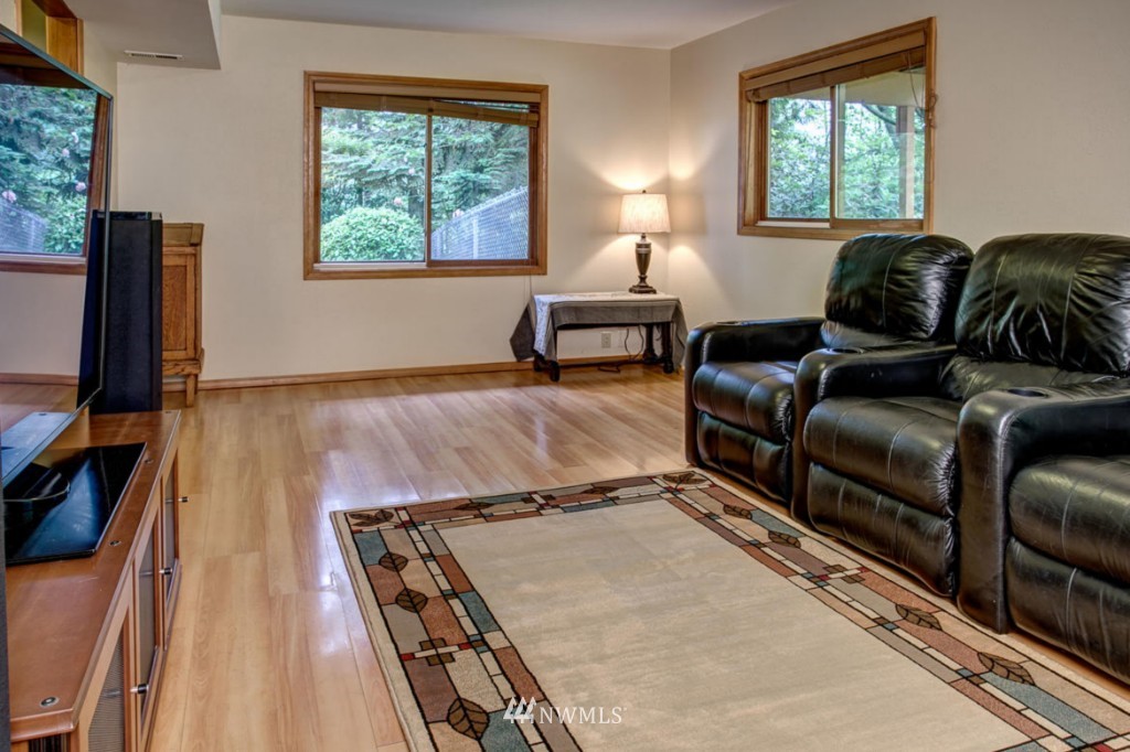 23209 39th Avenue Southeast Bothell, WA 98021 - Photo 19 of 24