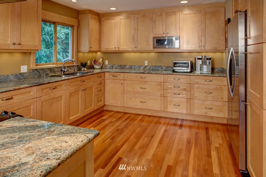 23209 39th Avenue Southeast Bothell, WA 98021 - Photo 5 of 24