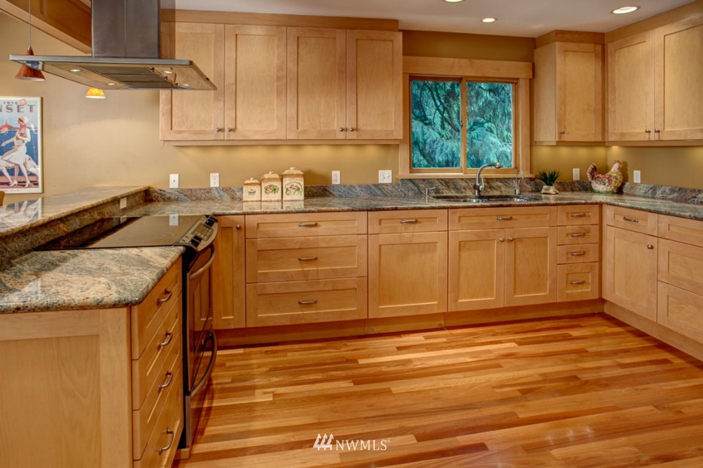 23209 39th Avenue Southeast Bothell, WA 98021 - Photo 7 of 24