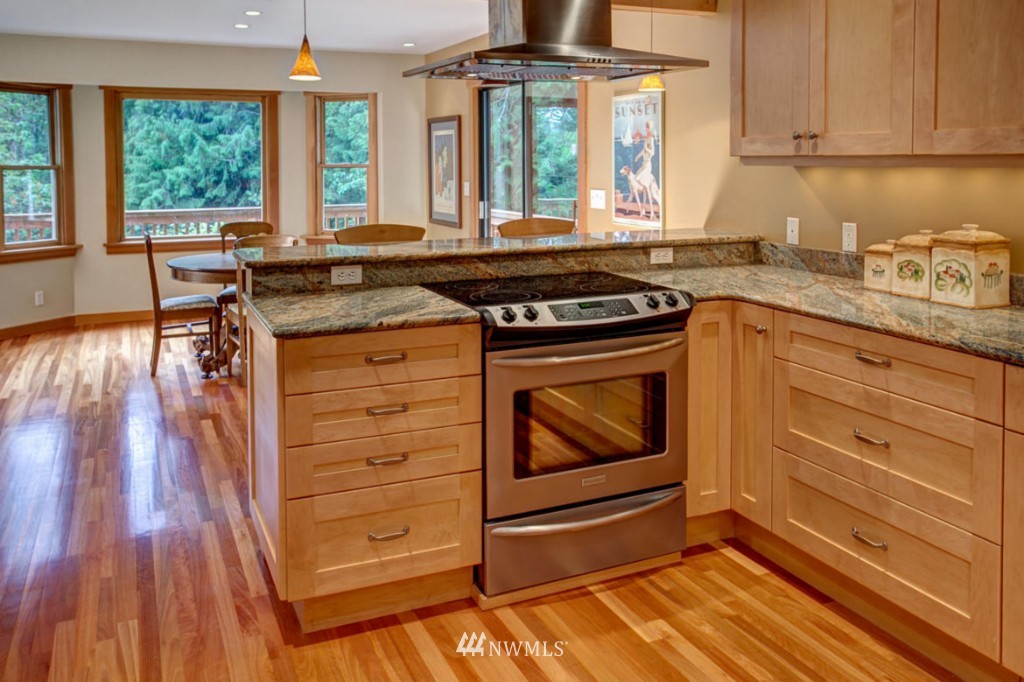 23209 39th Avenue Southeast Bothell, WA 98021 - Photo 8 of 24