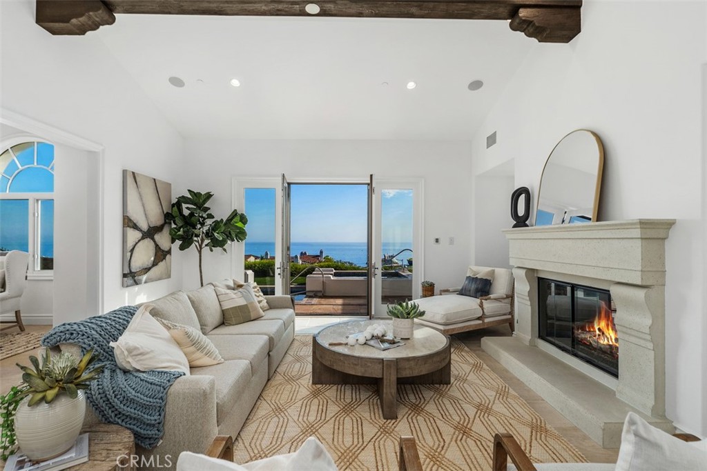 14 Rockshore Newport Coast, CA 92657 - Photo 5 of 75 Gallery Image 5