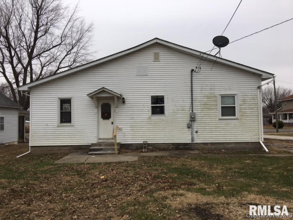 315 East North Street Roodhouse, IL 62082 - Photo 1 of 13 Gallery Image 1
