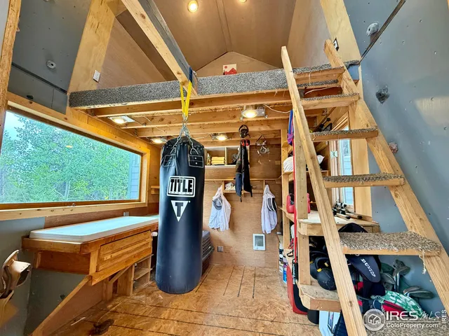 a black and white photo of a city