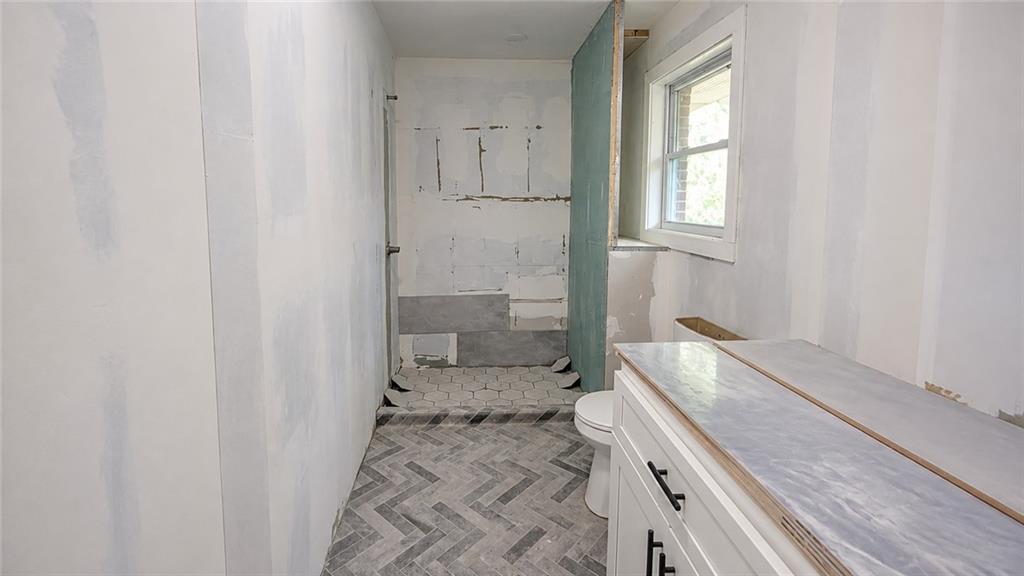 3042 West Peek Road Northwest Atlanta, GA 30318 - Photo 18 of 22 Gallery Image 18