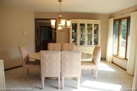 9890 Gibbs Road Clarkston, MI 48348 - Photo 10 of 24 Dining Room