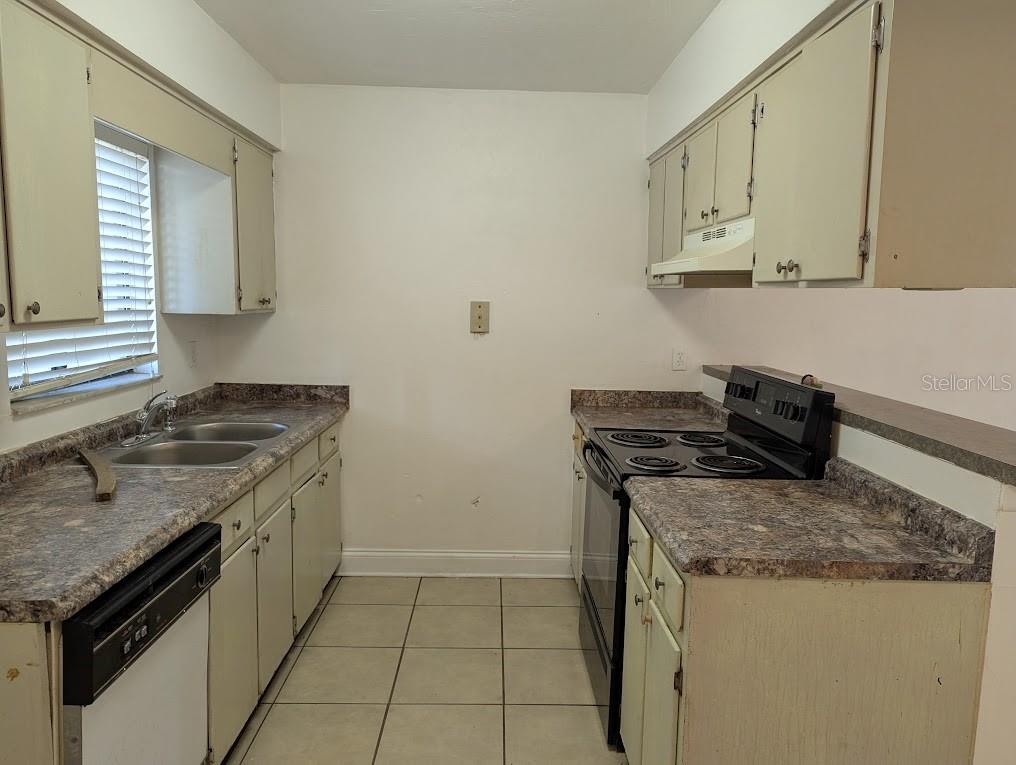 713 Southwest 69th Street, Unit A&B Gainesville, FL 32607 - Photo 3 of 23