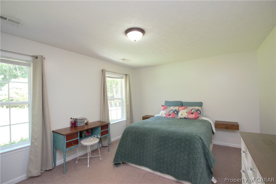 8821 Marlfield Road Gloucester, VA 23061 - Photo 10 of 29 Gallery Image 10