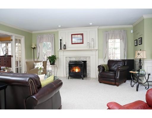 28 Deerfield Terrace Rochester, MA 02770 - Photo 8 of 25