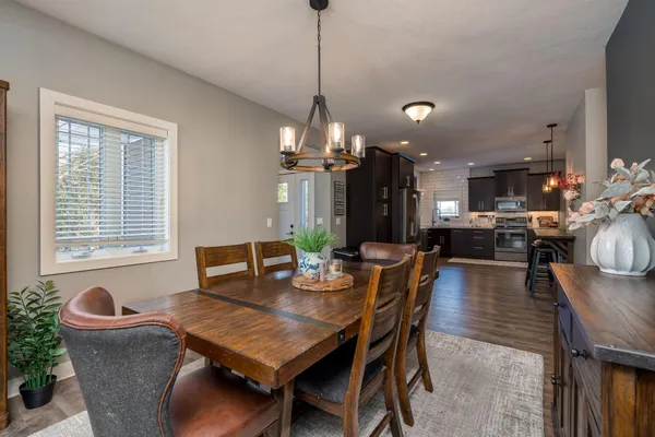 $550,000 | 2711 Hoffman Road, Mankato, MN 56001