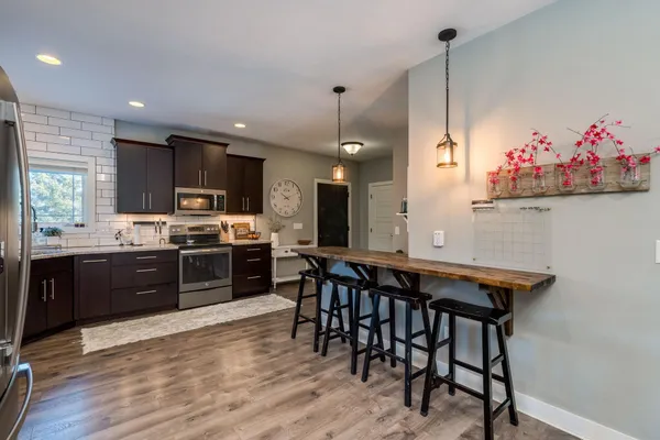 $550,000 | 2711 Hoffman Road, Mankato, MN 56001